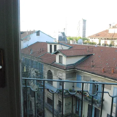 Arco Della Pace B&B
