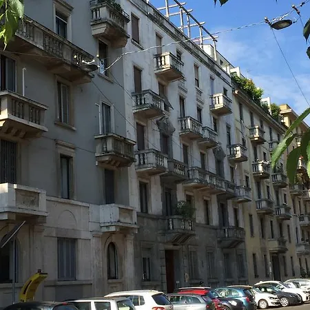 Arco Della Pace B&B